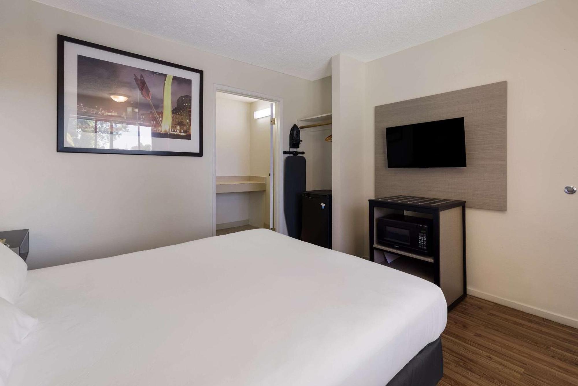 Rodeway Inn Livermore Esterno foto