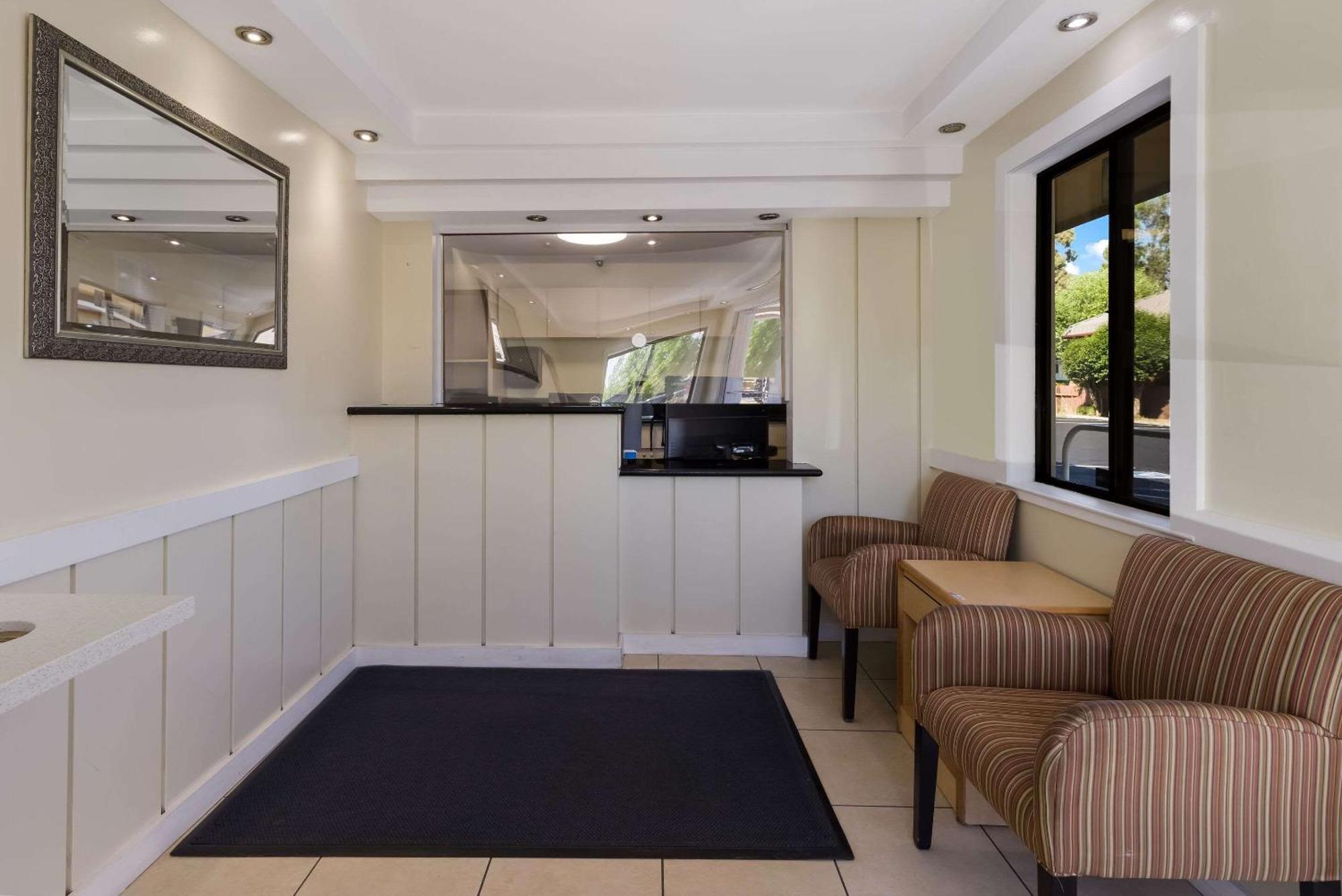 Rodeway Inn Livermore Esterno foto